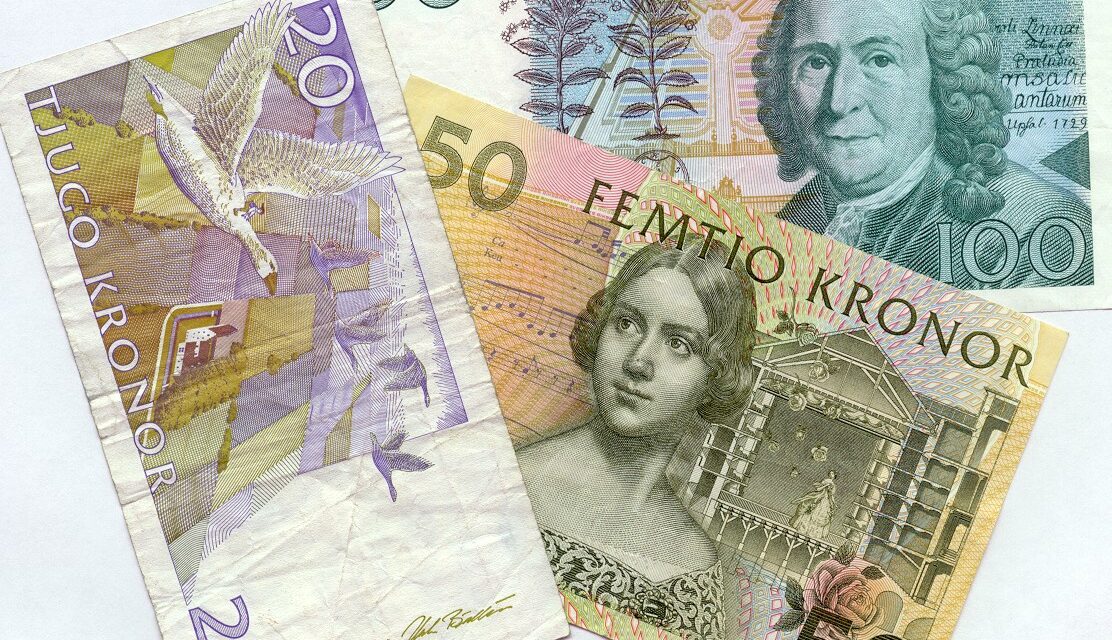 Bani cash, pe cale de disparitie in tara lor “mama”?