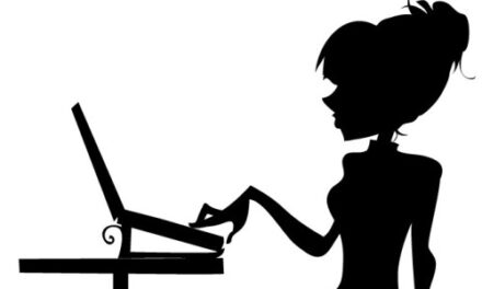 Cumparaturile online: mai comod, mai ieftin, si totusi…