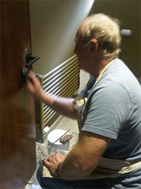 Usi de interior ieftine: o solutie viabila?