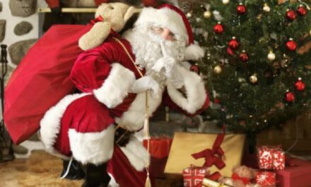 Cateva motive pentru a-l angaja pe Mos Craciun