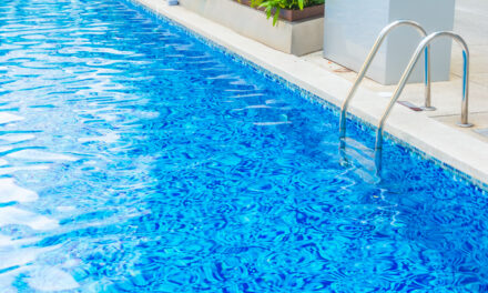 Piscină din beton, vinil sau fibră de sticlă?