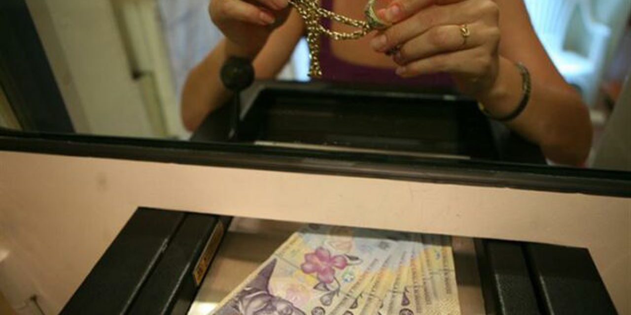 Asa functioneaza magazinele de amanet