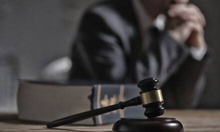 Ce face un avocat? Ce trebuie sa stii