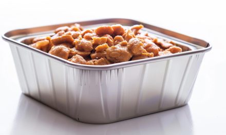 Pot fi ambalajele din aluminiu folosite pentru copt?