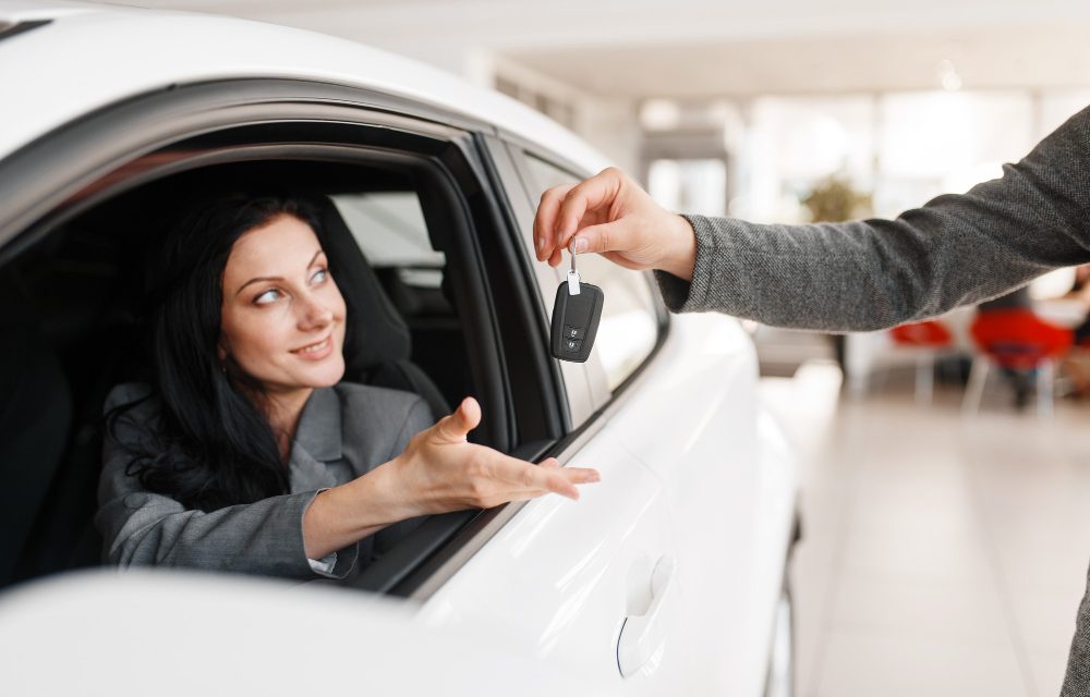 Ce este taxa de aeroport la închirierea unei mașini și cum poate influența costurile totale?