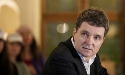 Onestitate în politică, un ideal sau o posibilitate reală?