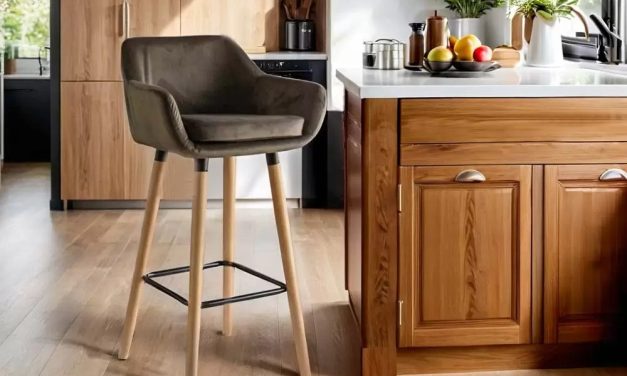 Scaune de bar rotative: da sau nu?