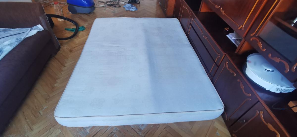 Curățare Saltele Oradea – Soluția Ideală pentru Salteaua Ta