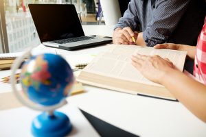 Ce experiență trebuie să aibă traducătorii autorizați din Cluj?