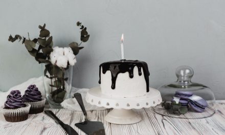 Cine a inventat cupola pentru tort? O poveste mai veche decat ai crede